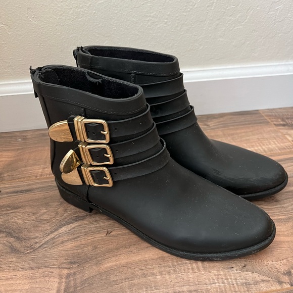 Loeffler Randall Fenton buckle, back zip rain boots - Picture 2 of 7